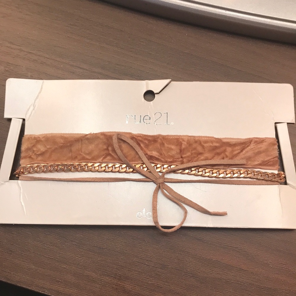 Rue 21 rose gold choker set